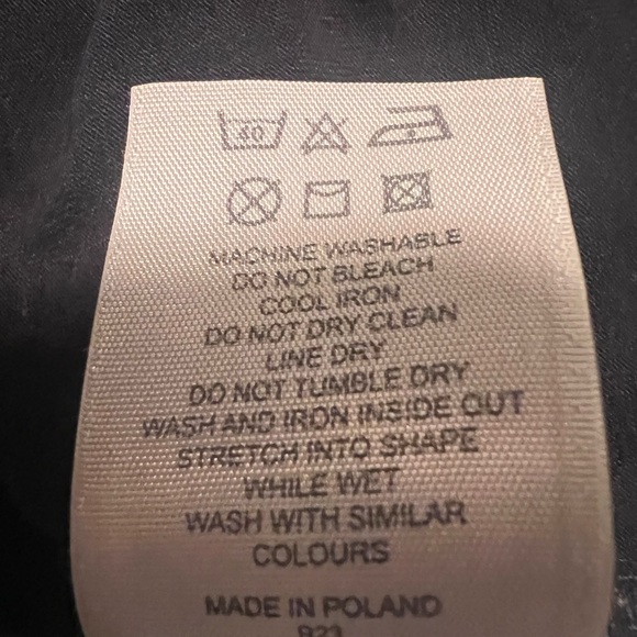 Burberry long sleeve top. Size M and great condition. Classic & comfortable! - Picture 6 of 6